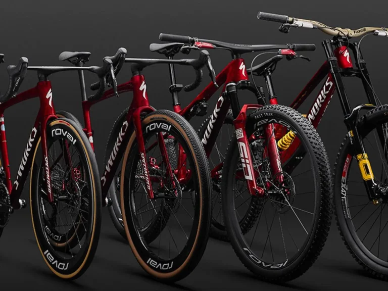 Specialized Built for Legends LTD Collection 2026 - as quatro bikes exclusivas em vermelho metálico