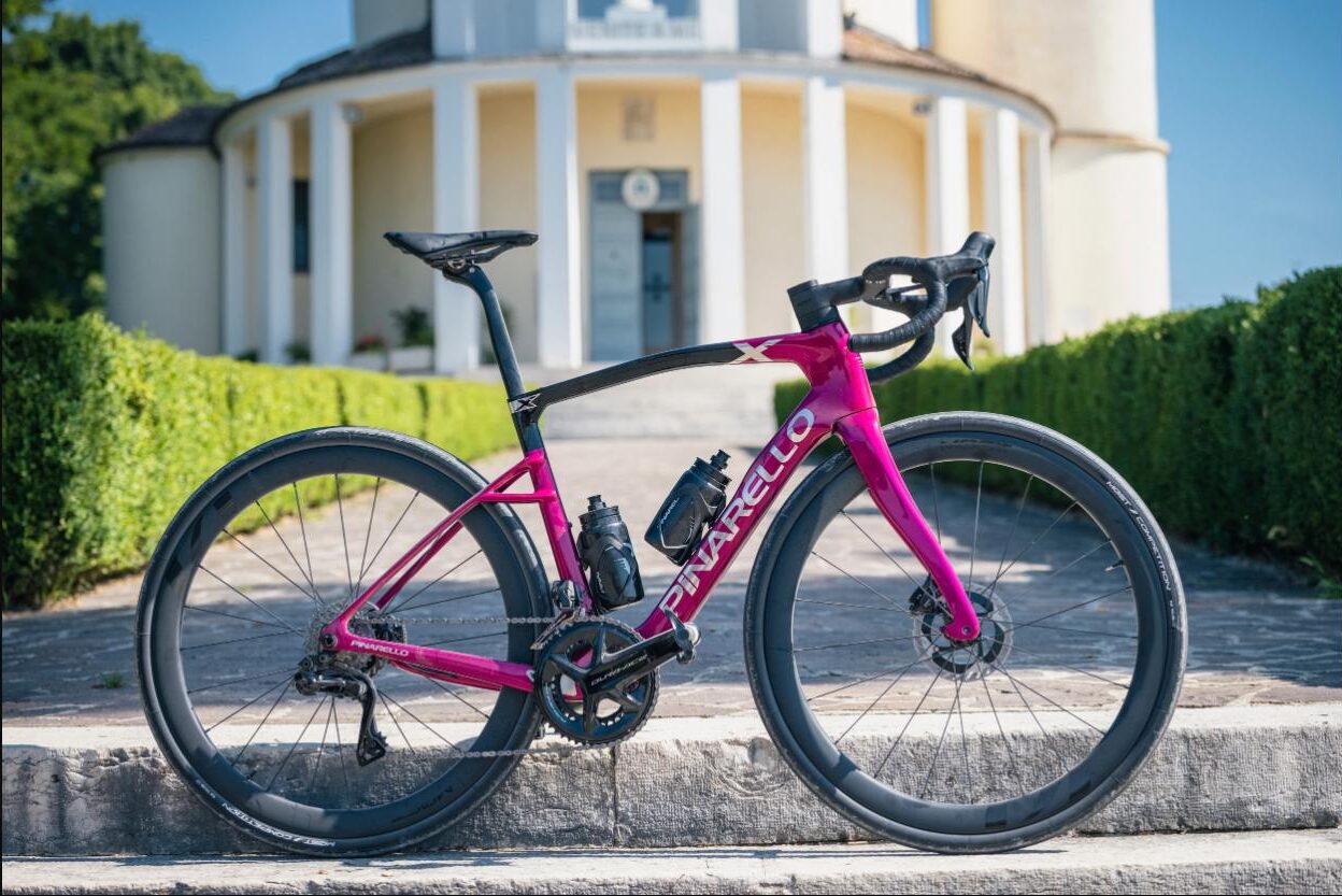 Bike da Semana: nova Pinarello X Series aceita pneus de até 40 mm