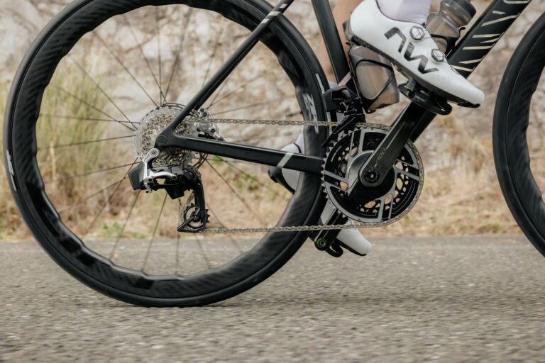 SRAM Red AXS – grupo eletrônico 100% sem fio para bikes de estrada