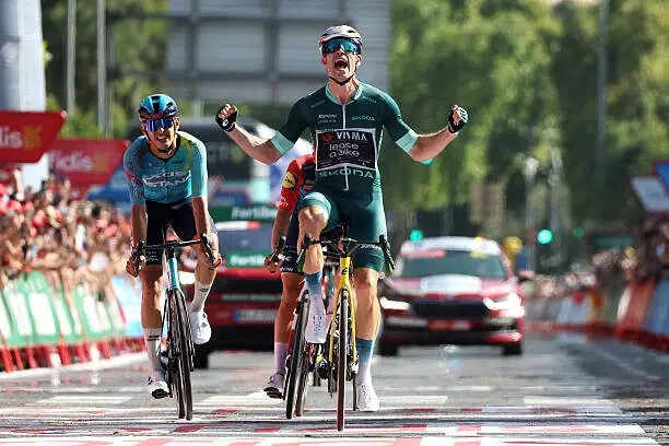 Vuelta Etapa 15: Wout van Aert vence novamente em Córdoba; Enric Mas mantém liderança